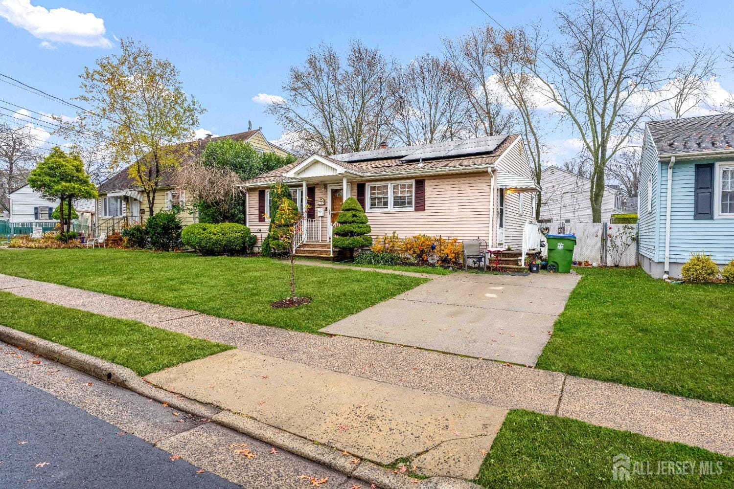 152 Orange Street Image 2