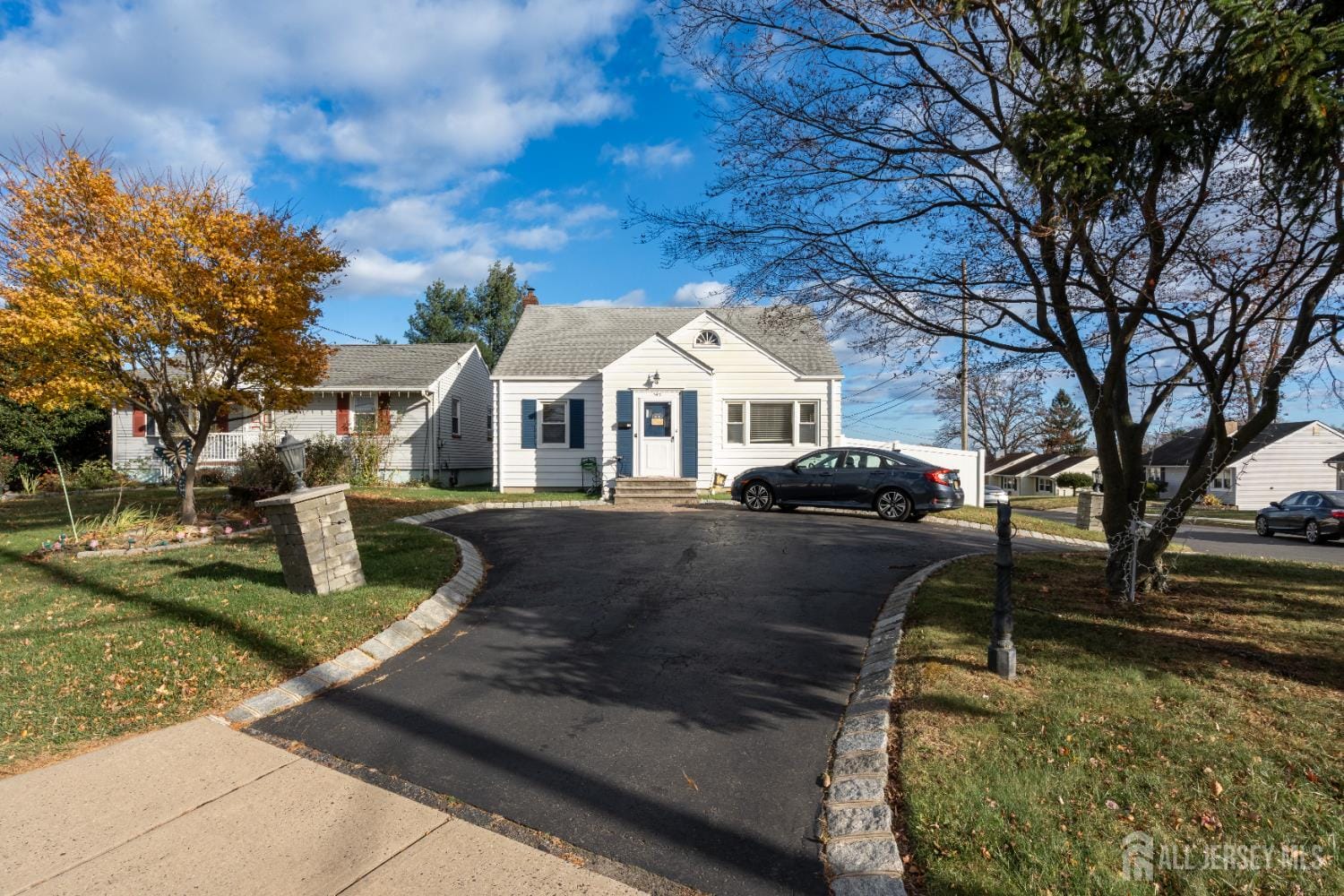 392 Old Bridge Turnpike Image 2