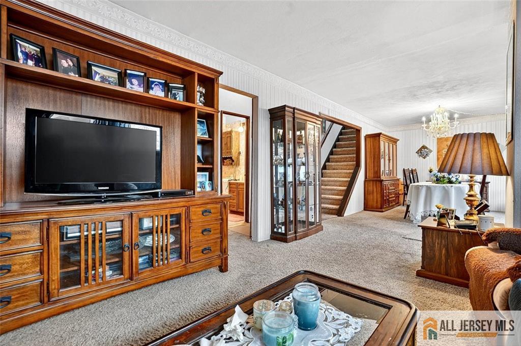 84 S Inman Avenue Image 2