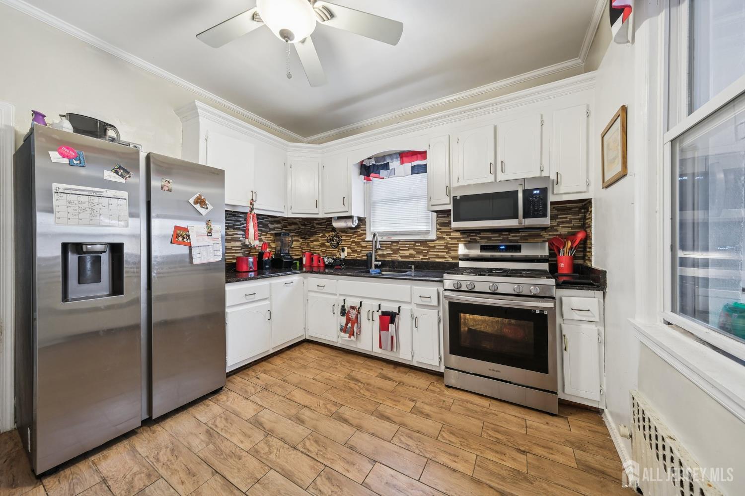 190 Lewis Street, Perth Amboy, NJ, 08861 image 8