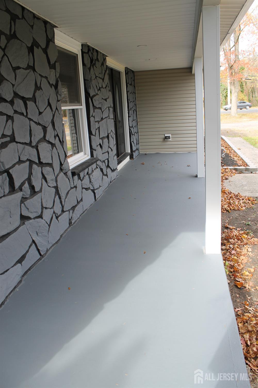 1 Sussex Road Image 4