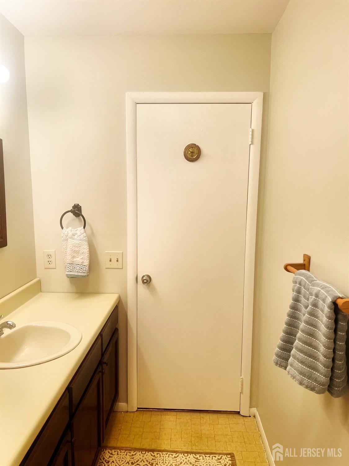 220-220 SCALERA Street, South Plainfield, NJ, 07080 image 15