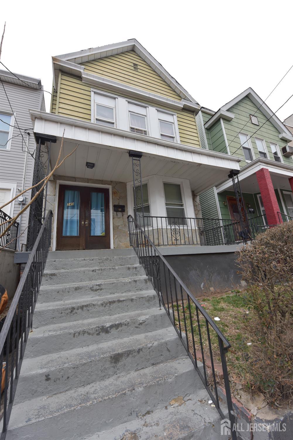 240 clinton Avenue, Jersey City, NJ, 07304