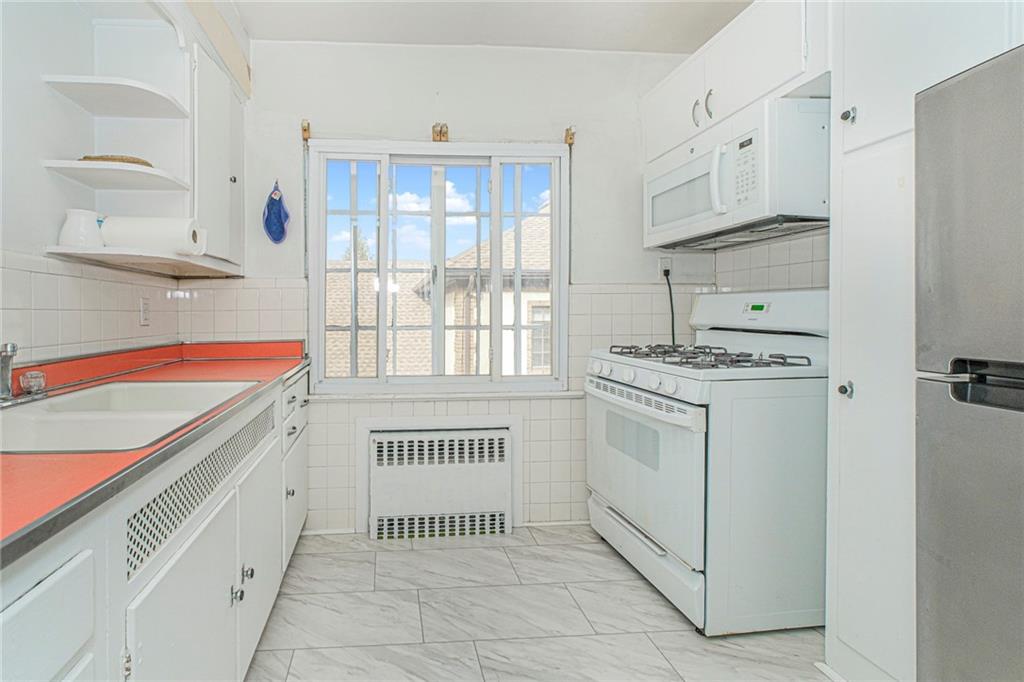 58-62 University Place, Staten  Island, New York, 10301 image 27