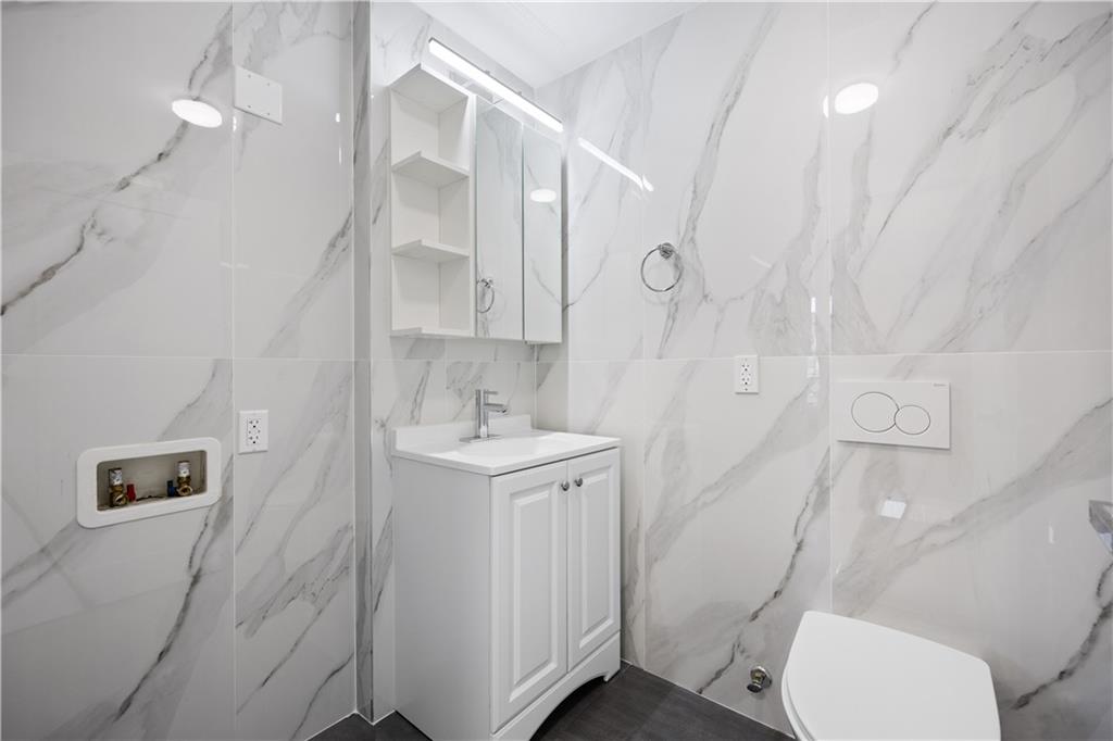 35A Keen Court, Brooklyn, New York, 11229 image 12