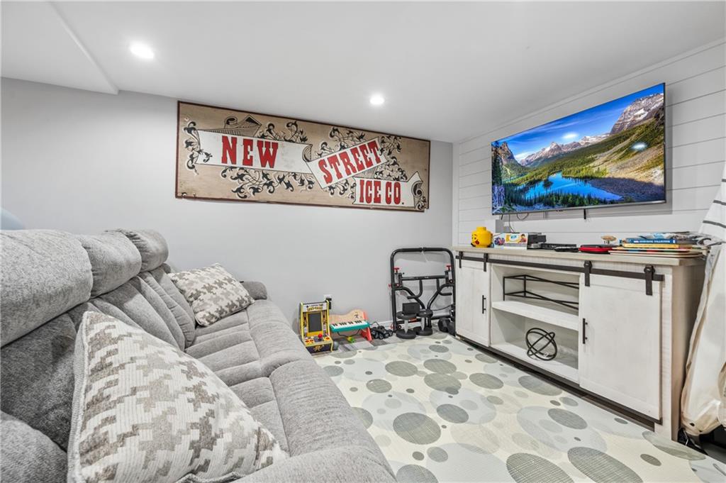 453 North Railroad Avenue, Staten  Island, New York, 10304 image 18