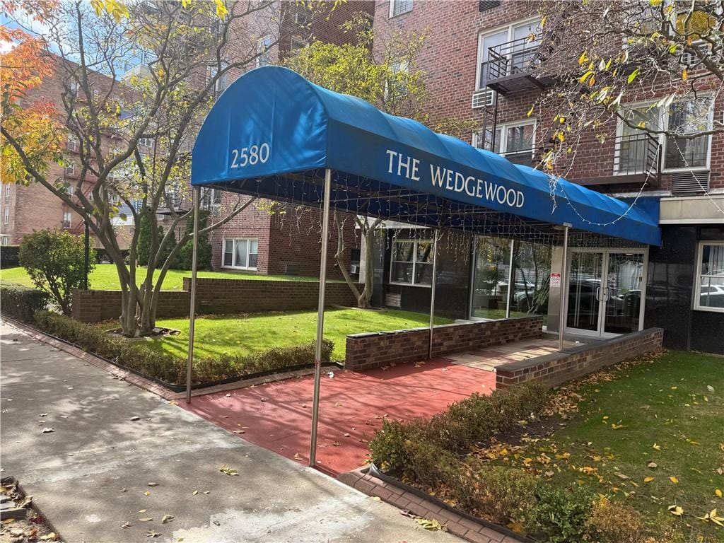 2580 Ocean Parkway 3H Image 2