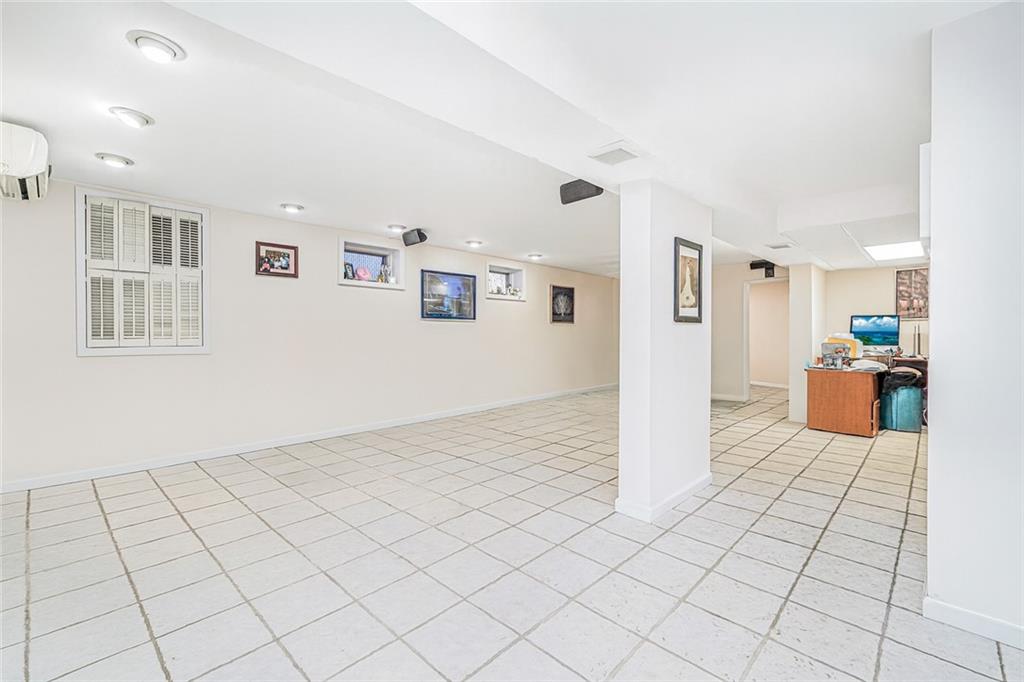 174 Barbara Street, Staten  Island, New York, 10306 image 26