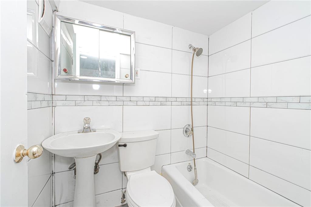 582 Bay Ridge Avenue, Brooklyn, New York, 11220 image 22