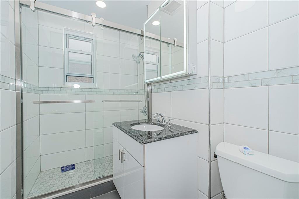 582 Bay Ridge Avenue, Brooklyn, New York, 11220 image 25