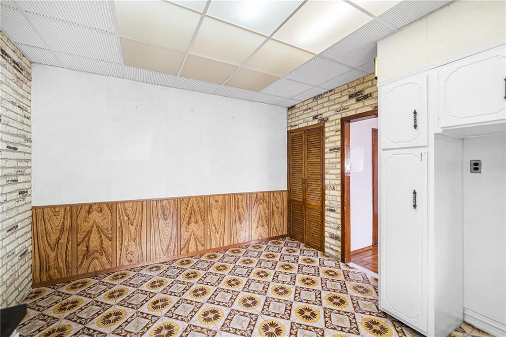 6613 10th Avenue, Brooklyn, New York, 11219 image 12