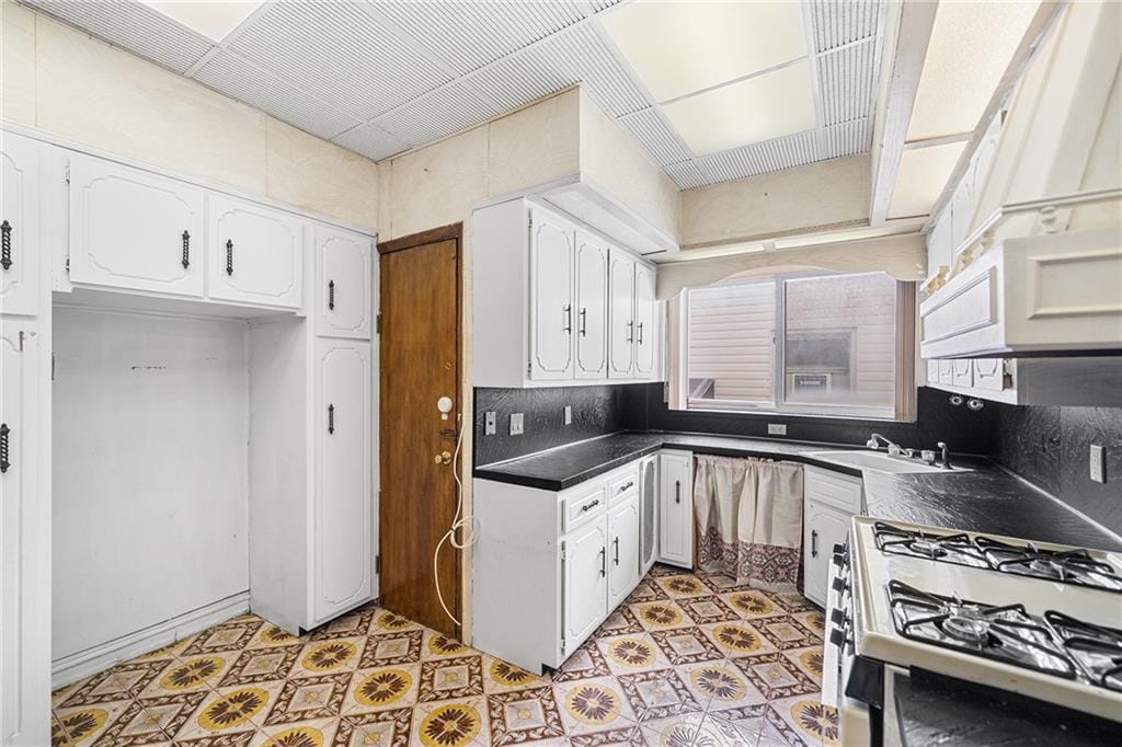 6613 10th Avenue, Brooklyn, New York, 11219 image 13