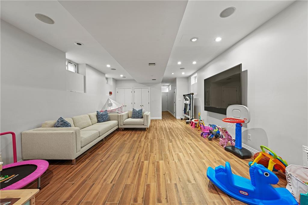 961 East 7th Street, Brooklyn, New York, 11230 image 21