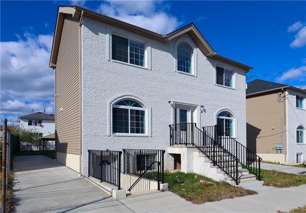 12 Simonson Avenue Image 2