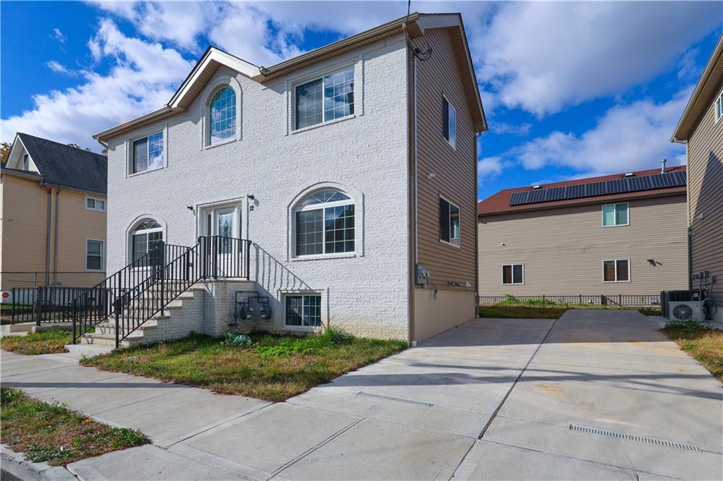 12 Simonson Avenue Image 3