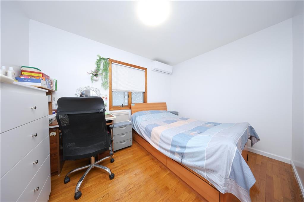 72 Zoe Street, Staten  Island, New York, 10305 image 14