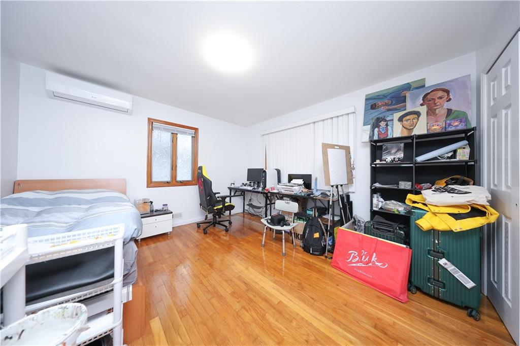 72 Zoe Street, Staten  Island, New York, 10305 image 15