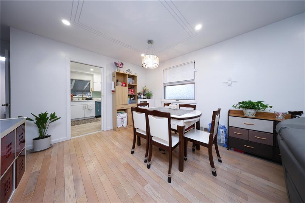 72 Zoe Street, Staten  Island, New York, 10305 image 9