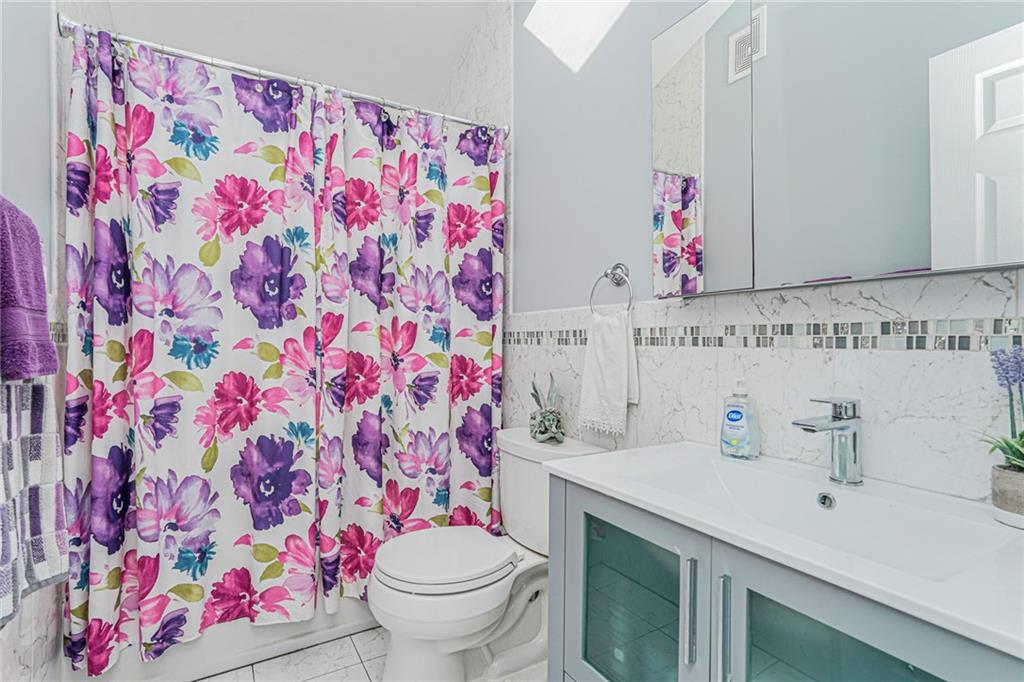 516 Medina Street, Staten  Island, New York, 10306 image 17