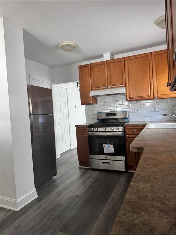 1476 East 53rd Street Image 3