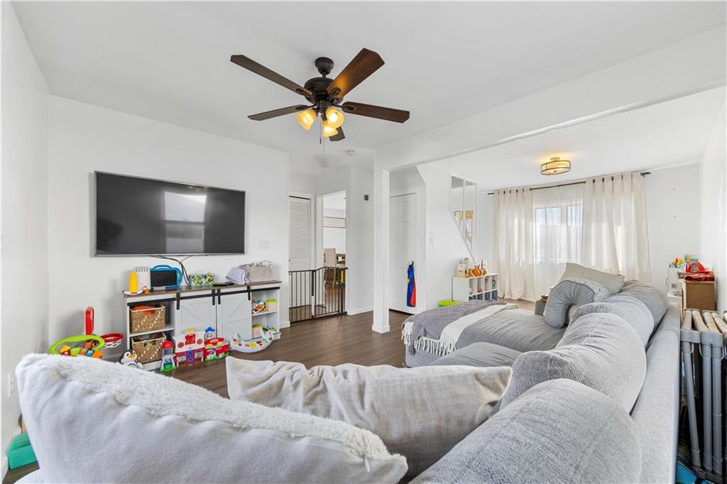 159 Seneca Avenue Image 5