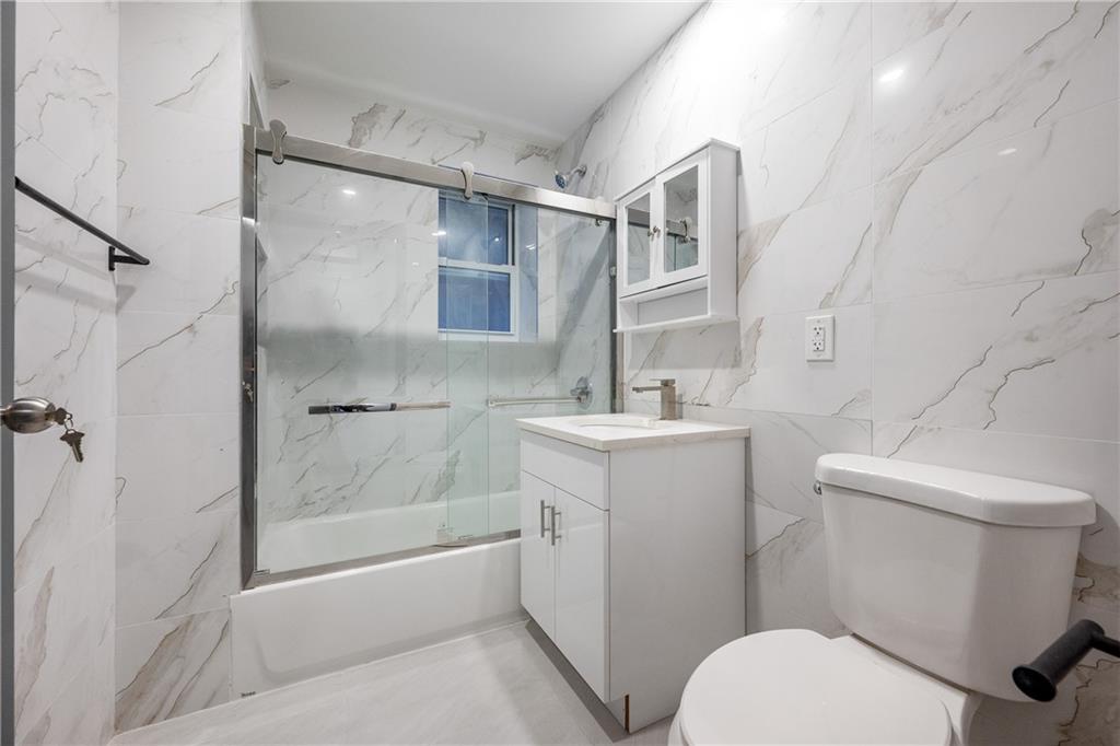 66-17 Clinton Avenue, Maspeth, New York, 11378 image 13