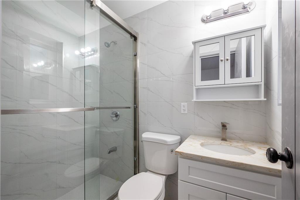 66-17 Clinton Avenue, Maspeth, New York, 11378 image 10