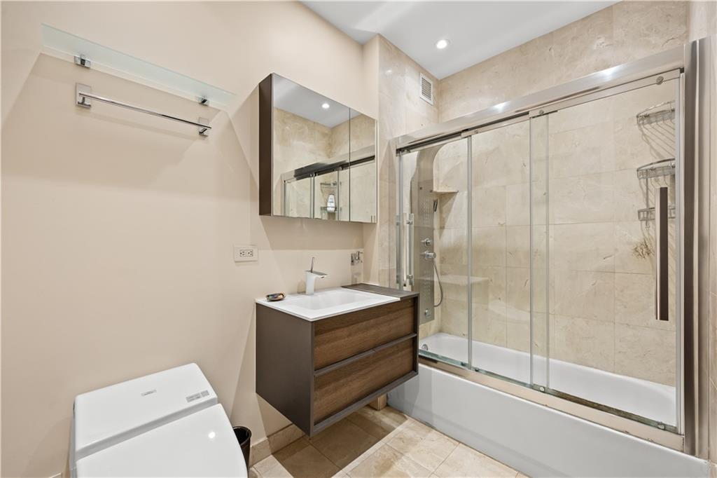 45 Oceana Drive 4B, Brooklyn, New York, 11235 image 11