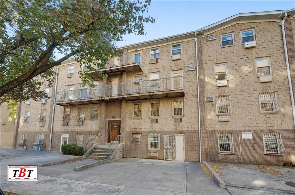 870 East 16th Street 4 Image 4