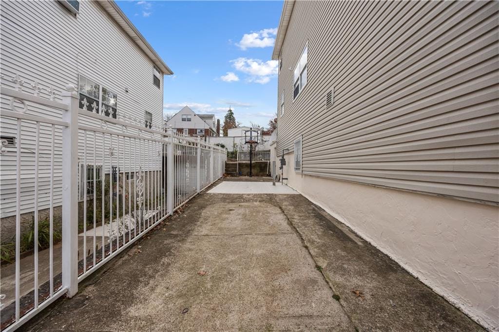 306 Hylan Boulevard, Staten  Island, New York, 10305 image 27