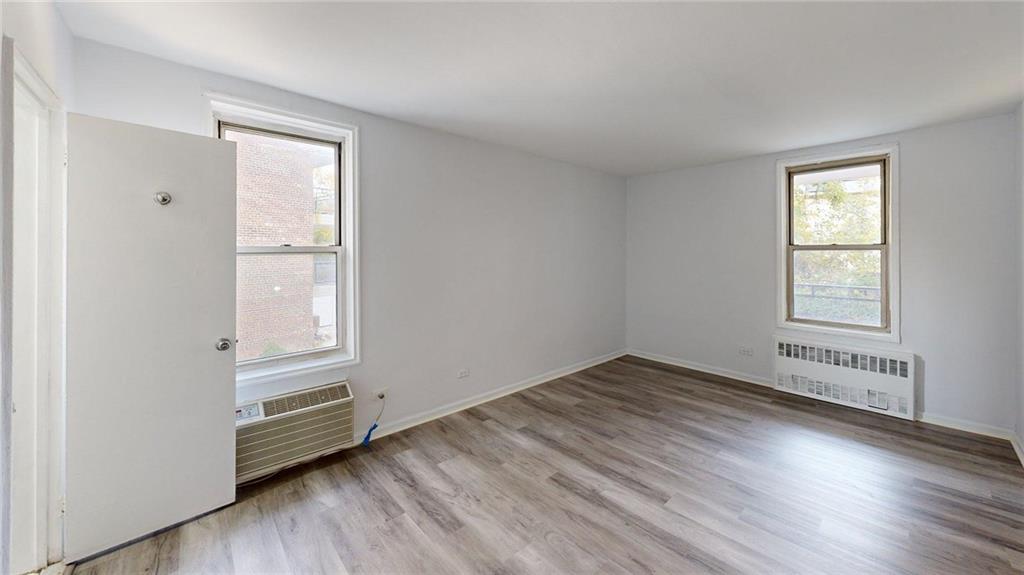 55 Austin Place 2Y, Staten  Island, New York, 10304 image 9