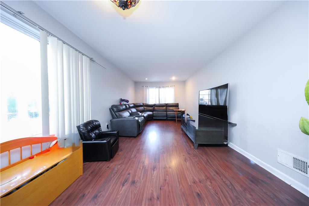 20A Buel Avenue, Brooklyn, New York, 10304 image 6