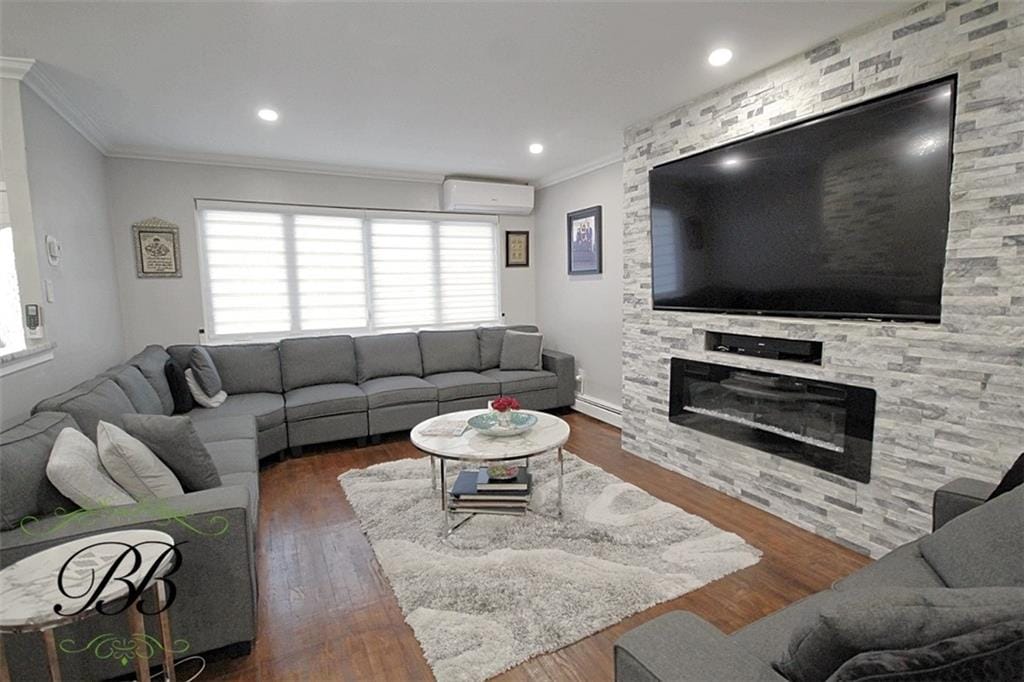 1230 East 73rd Street Image 3