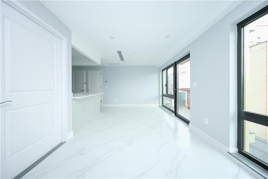 643 5th Avenue 3C Image 3
