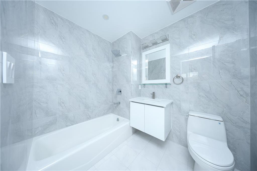 643 5th Avenue 3C Image 5