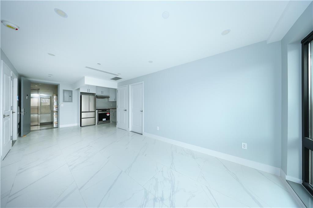 643 5th Avenue 4D Image 2