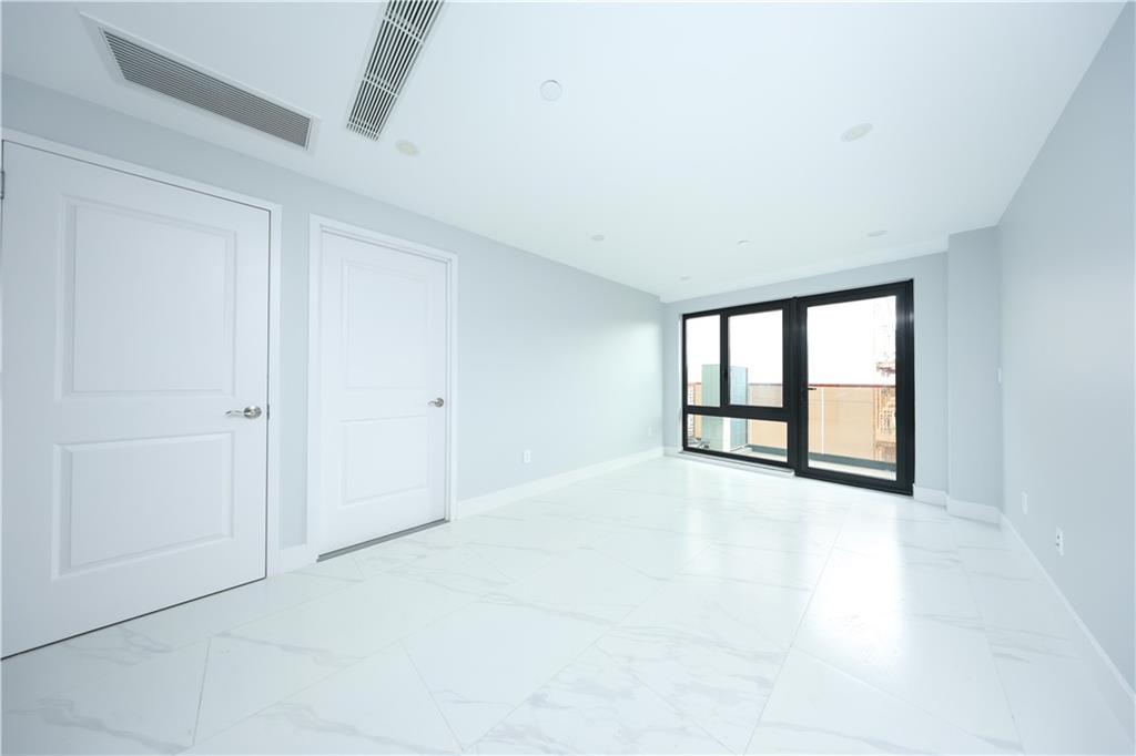 643 5th Avenue 4D Image 3