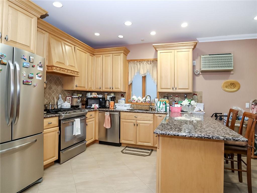 480 Van Sicklen Street, Brooklyn, New York, 11223 image 9