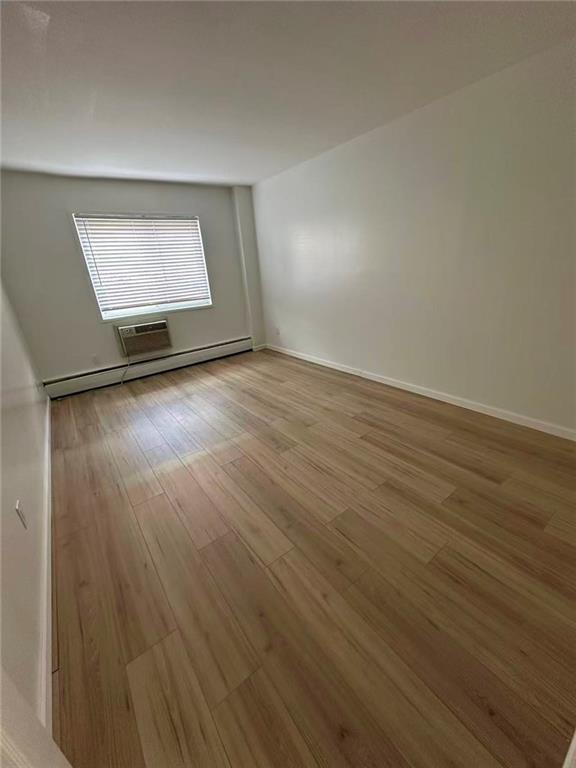 1290 Rockland Avenue 1E Image 5