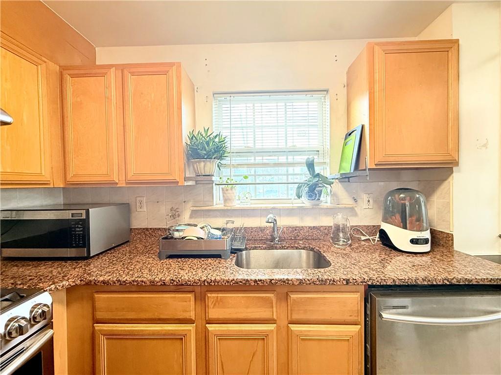 33 Geo Court, Staten  Island, New York, 10304 image 13