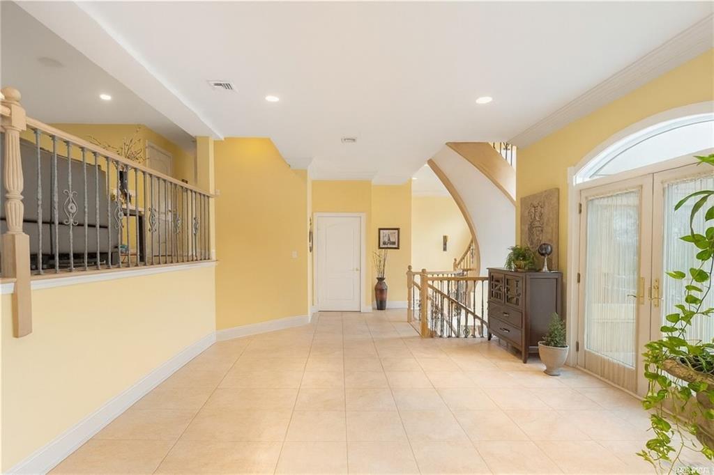 16 Diana Trail, Staten  Island, New York, 10304 image 12