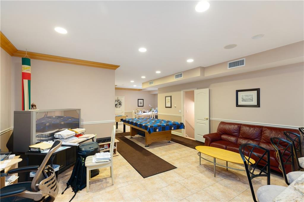 16 Diana Trail, Staten  Island, New York, 10304 image 39