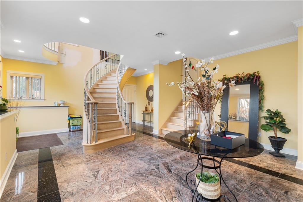 16 Diana Trail, Staten  Island, New York, 10304 image 7