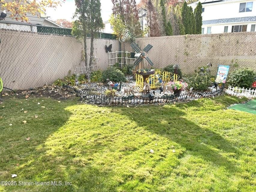 35 Nutwood Court, Richmond, New York, 10308 image 32