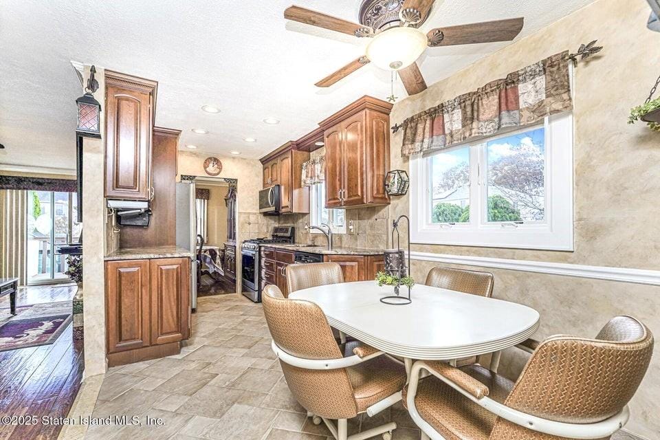 35 Nutwood Court, Richmond, New York, 10308 image 7