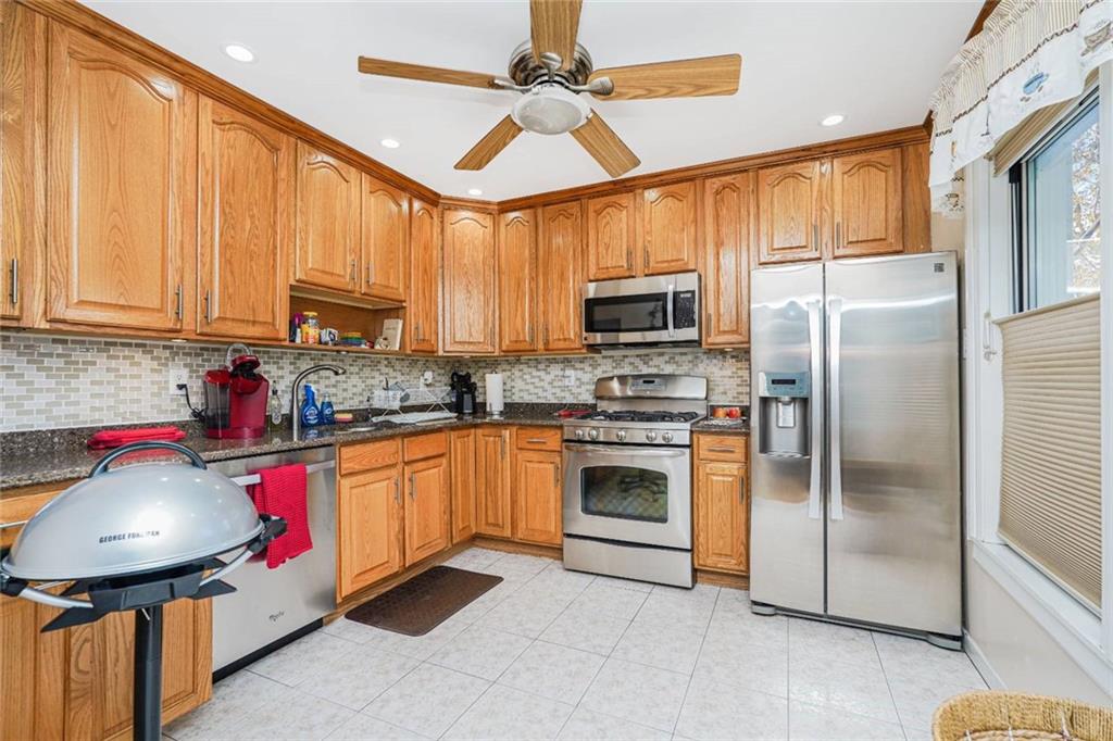 8686 Bay 16 Street, Brooklyn, New York, 11214 image 18