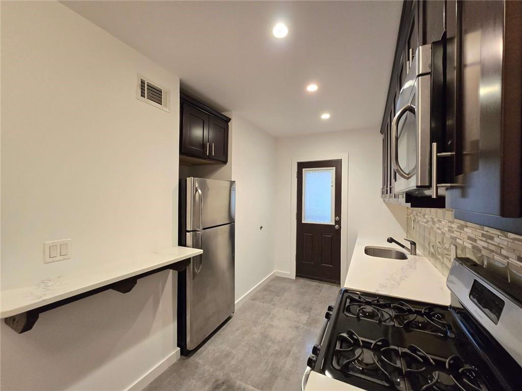 151 Noll Street, Brooklyn, New York, 11206 image 16