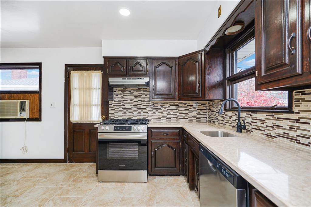 108 Adams Avenue Image 5