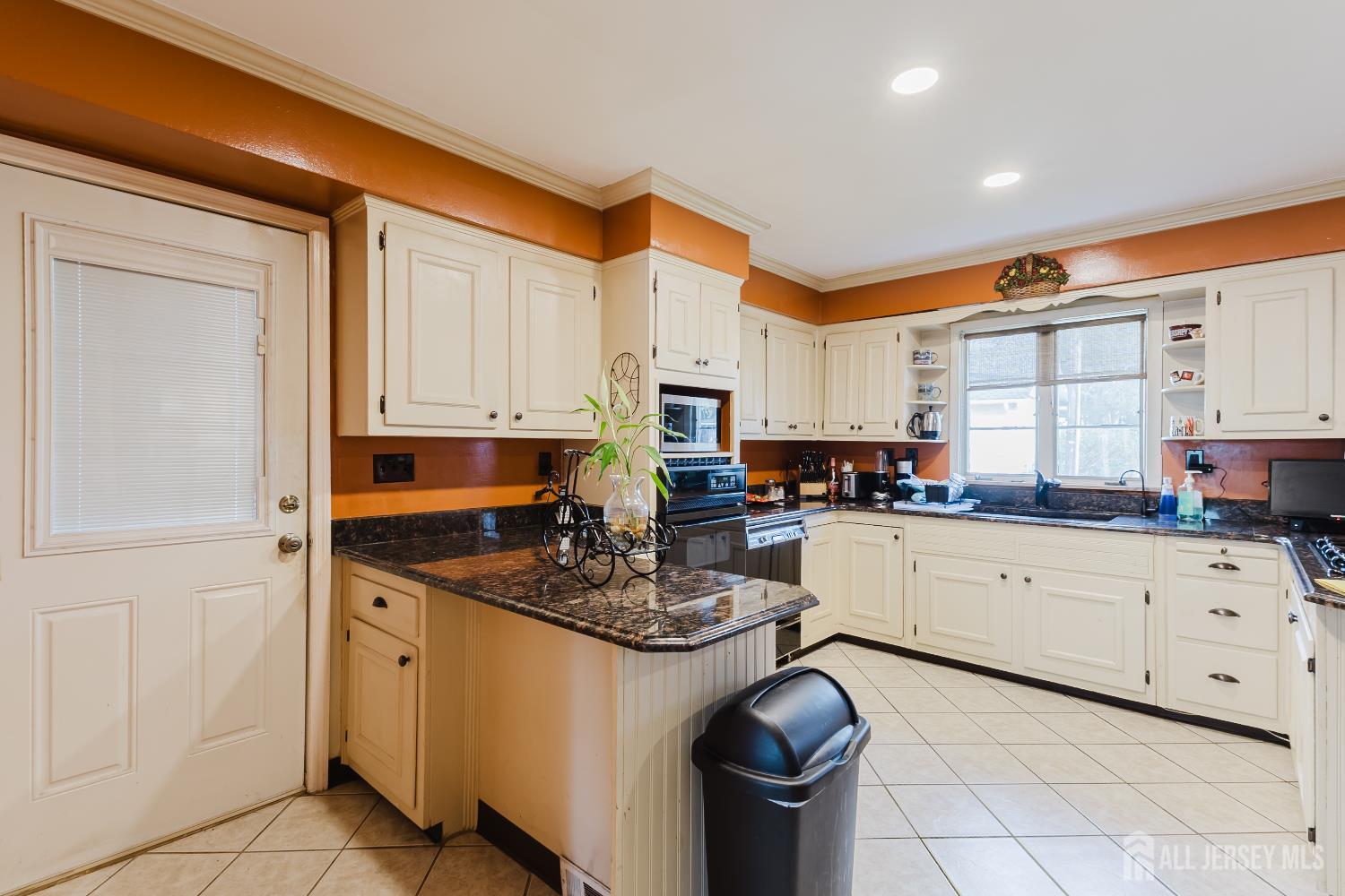 11 Edgeworth Place, New Brunswick, NJ, 08901 image 6