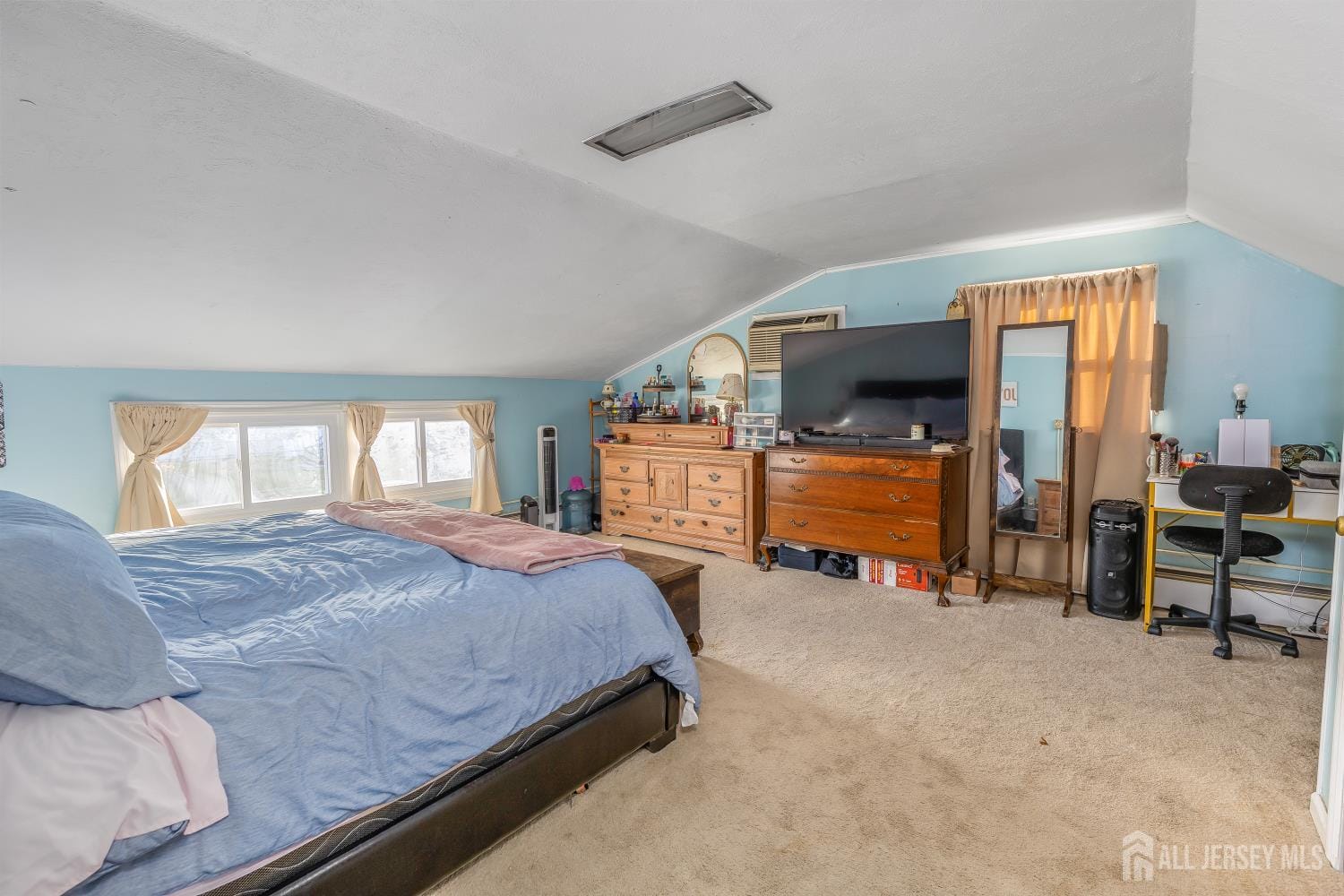 98 WORTYLKO Street, Carteret, NJ, 07008 image 13